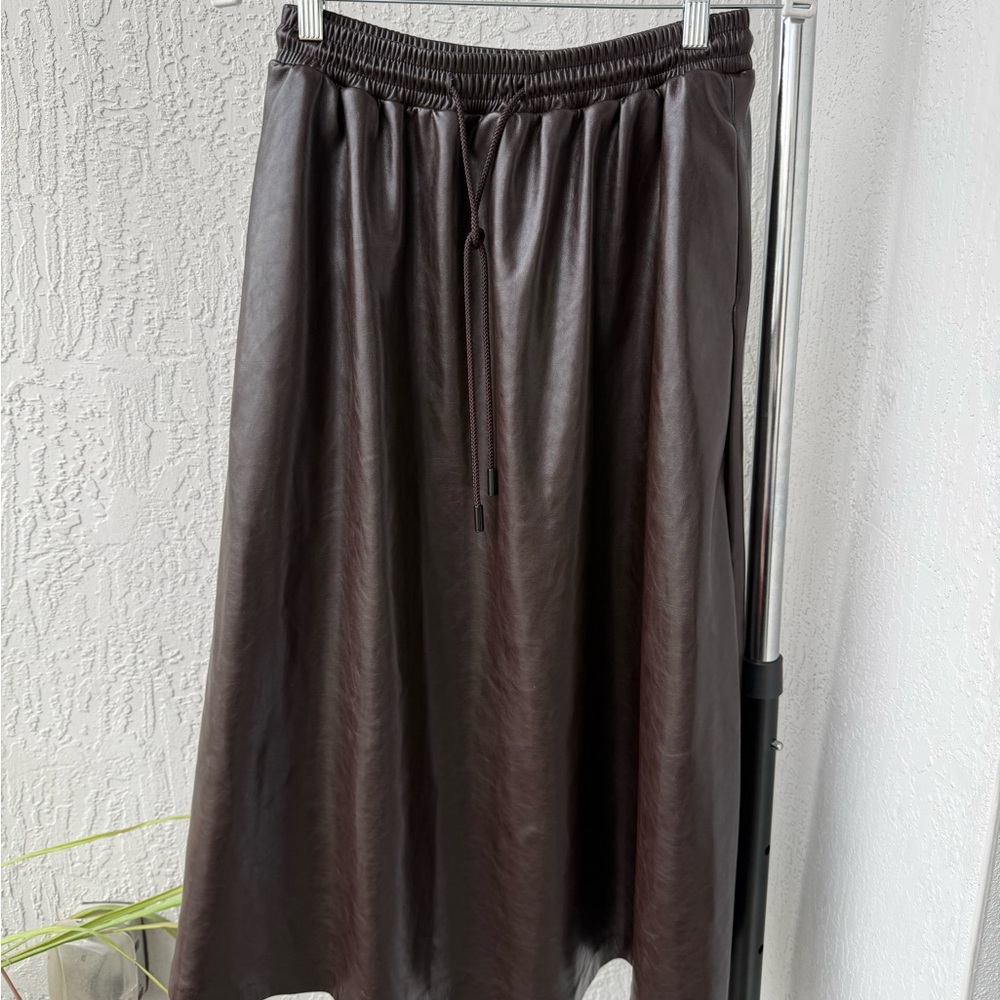 Chic Dark Brown Midi Skirt